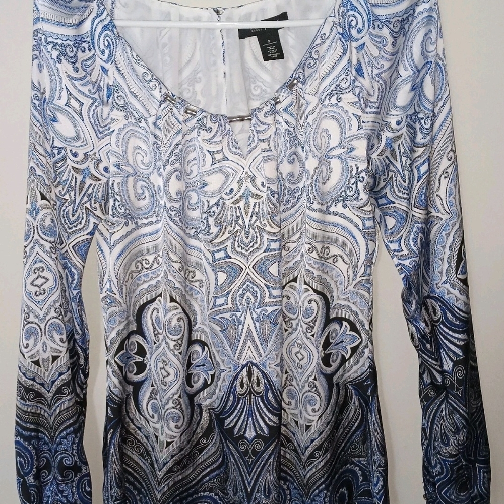 White House Black Market Blue, White & Gray Paisley Long-Sleeve Top